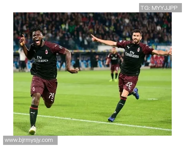 AC米兰鏖战亚特兰大巅峰对决再燃意甲豪门荣耀之争